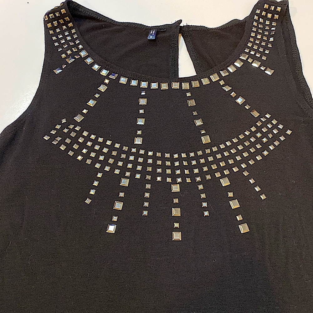Tank with Silver Metal Detail